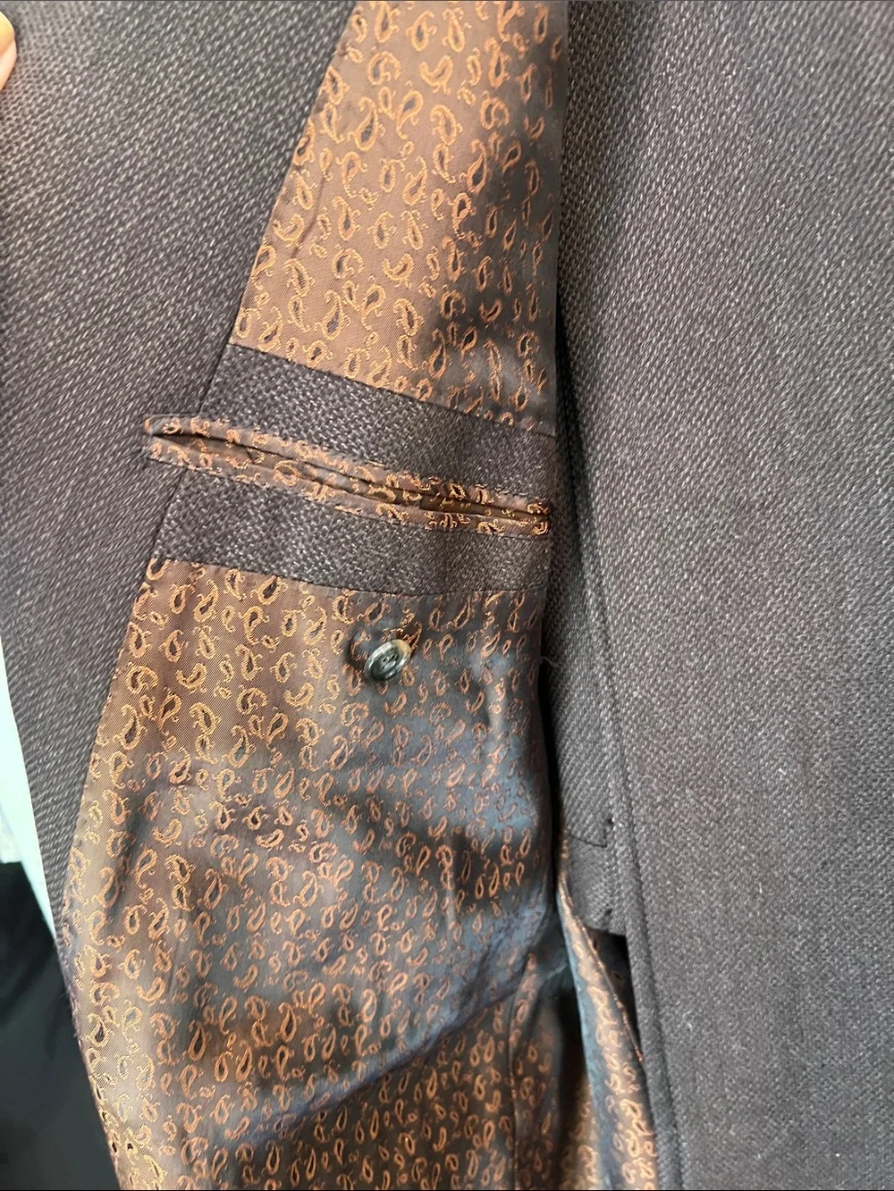 Custom men’s suit